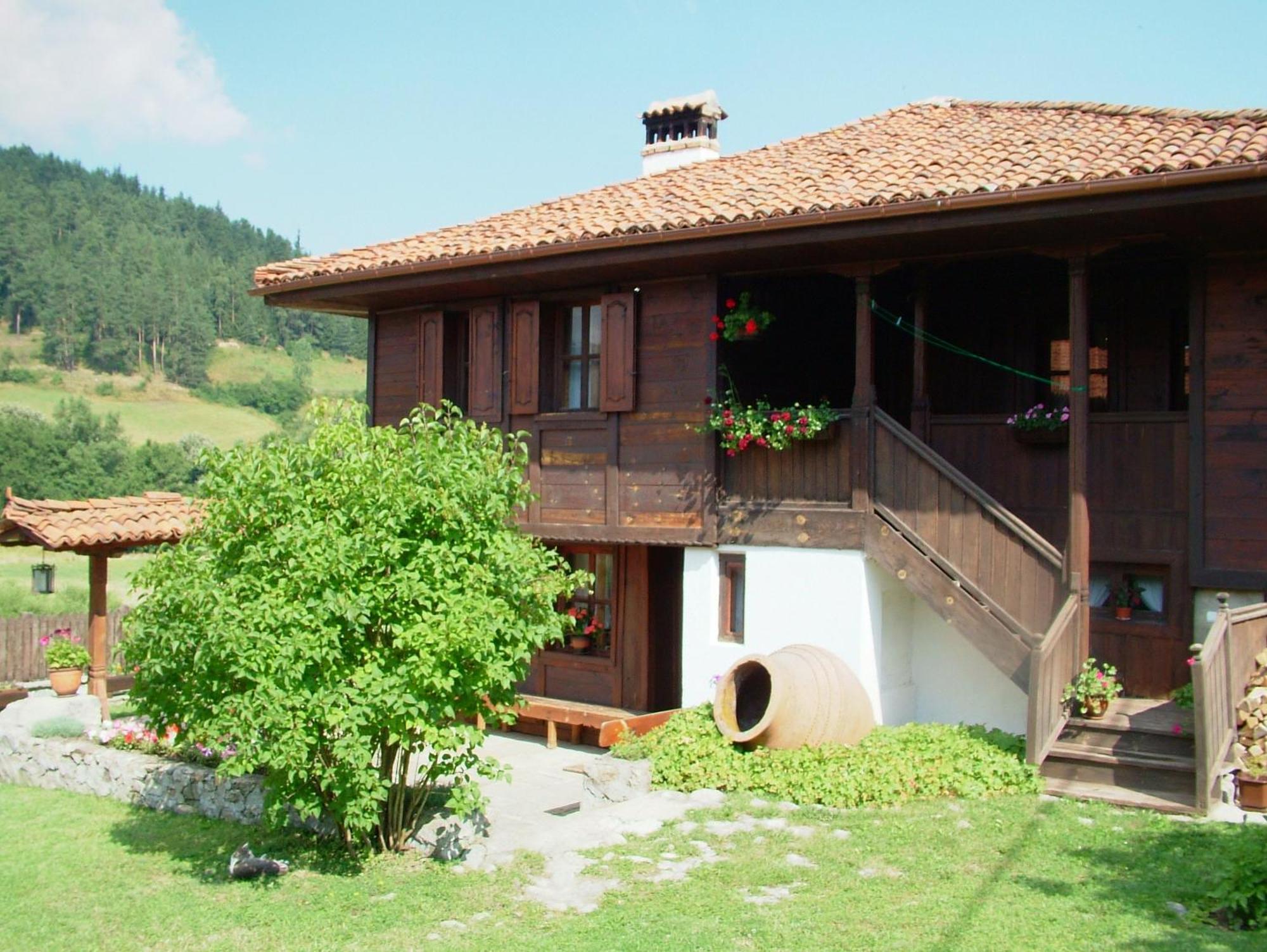 Hadji Neikovi Guest Houses Koprivštica Exteriér fotografie