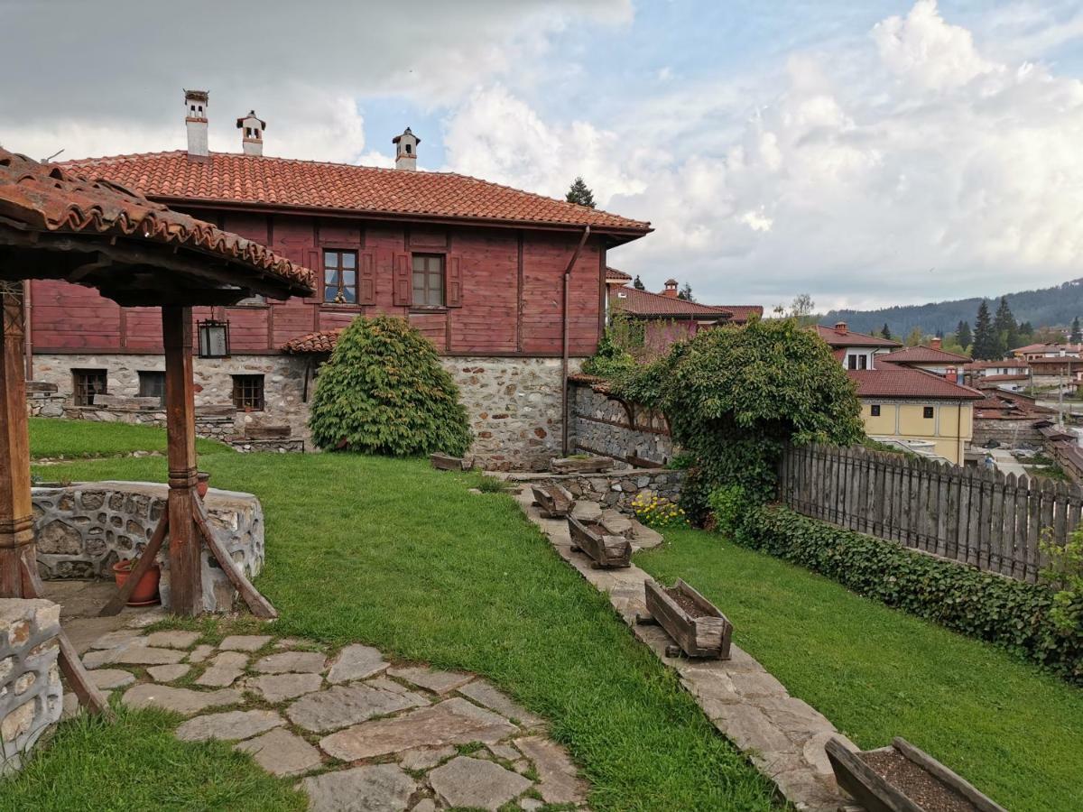 Hadji Neikovi Guest Houses Koprivštica Exteriér fotografie
