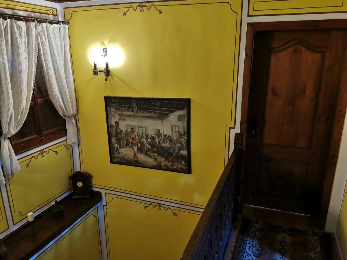 Hadji Neikovi Guest Houses Koprivštica Exteriér fotografie